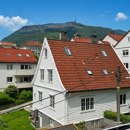 Apartment Ibsens 4 *